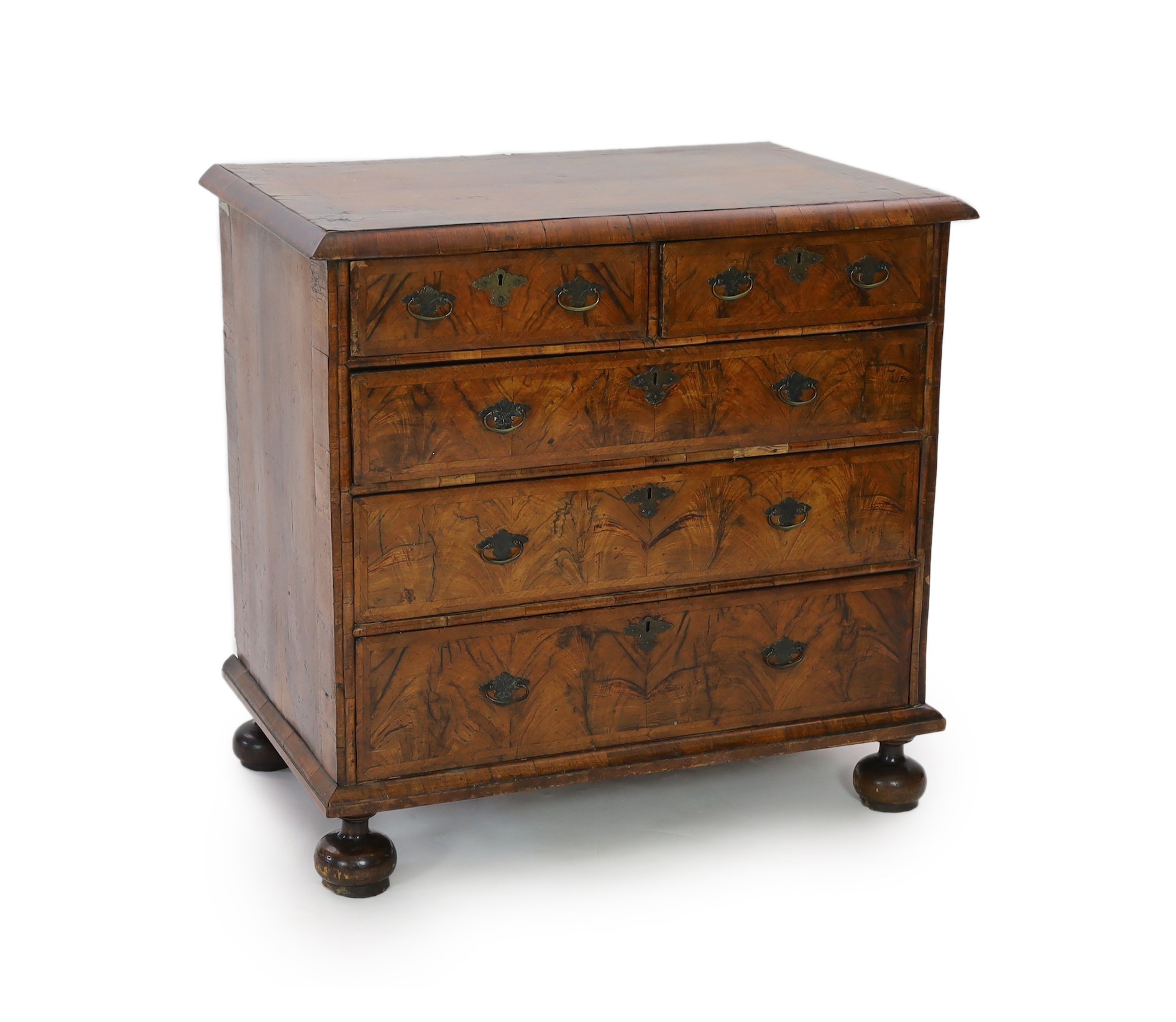 A George I figured walnut chest W.96cm D.58cm H.91cm